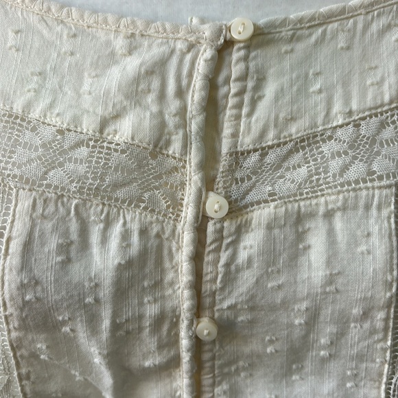 ❌SOLD❌ Old Navy | Clip Dot Crochet Lace Button Front Blouse - Picture 10 of 16